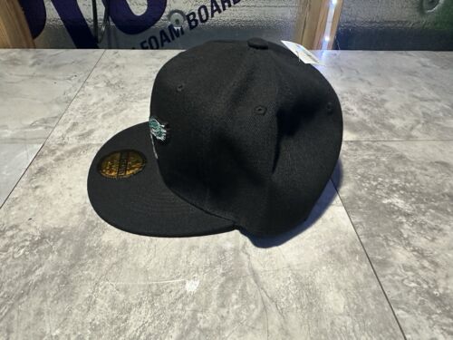 NWT New Century Black Throwback Philadelphia Eagles SnapBack Hat. Cap