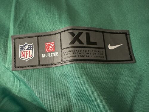 NWT XL Jalen Hurts Philadelphia Eagles Throwback Kelly Green Jersey