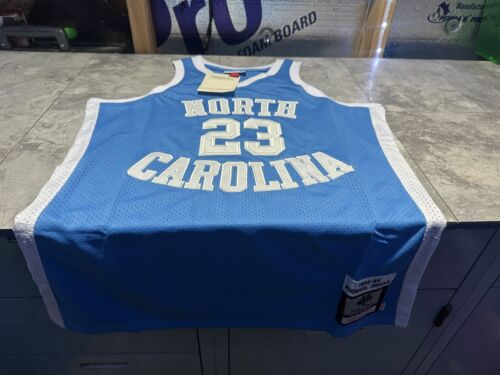 NWT Mitchell & Ness Michael Jordan #23 North Carolina Jersey Blue Larg