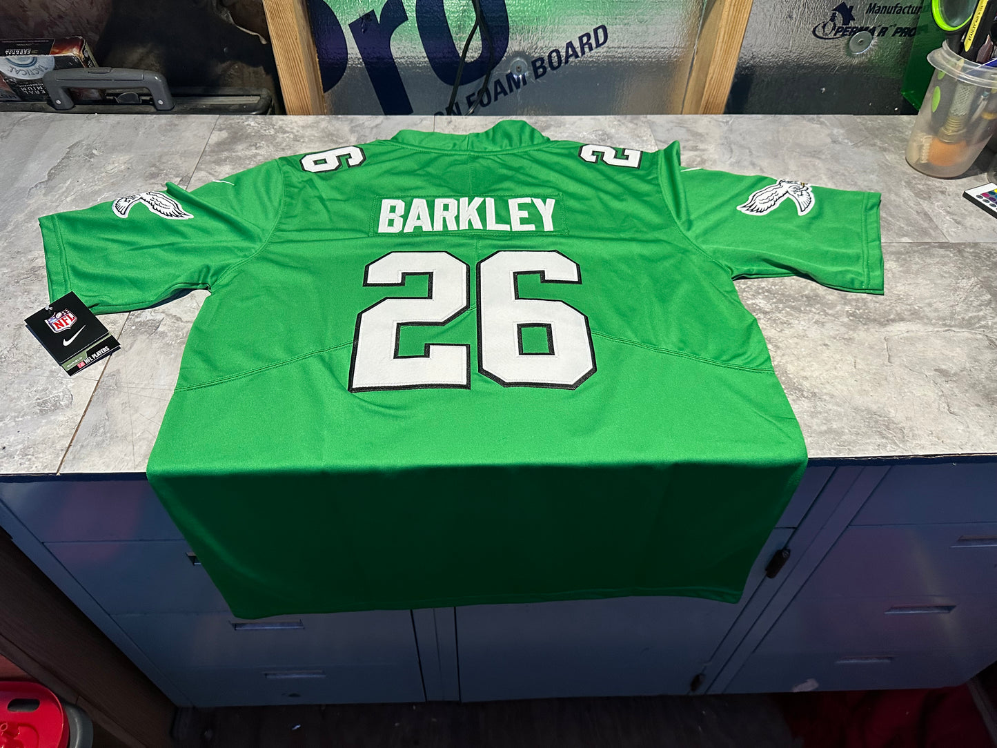 NWT Men's Small Philadelphia Eagles Saquon Barkley Throwback Kelly Green