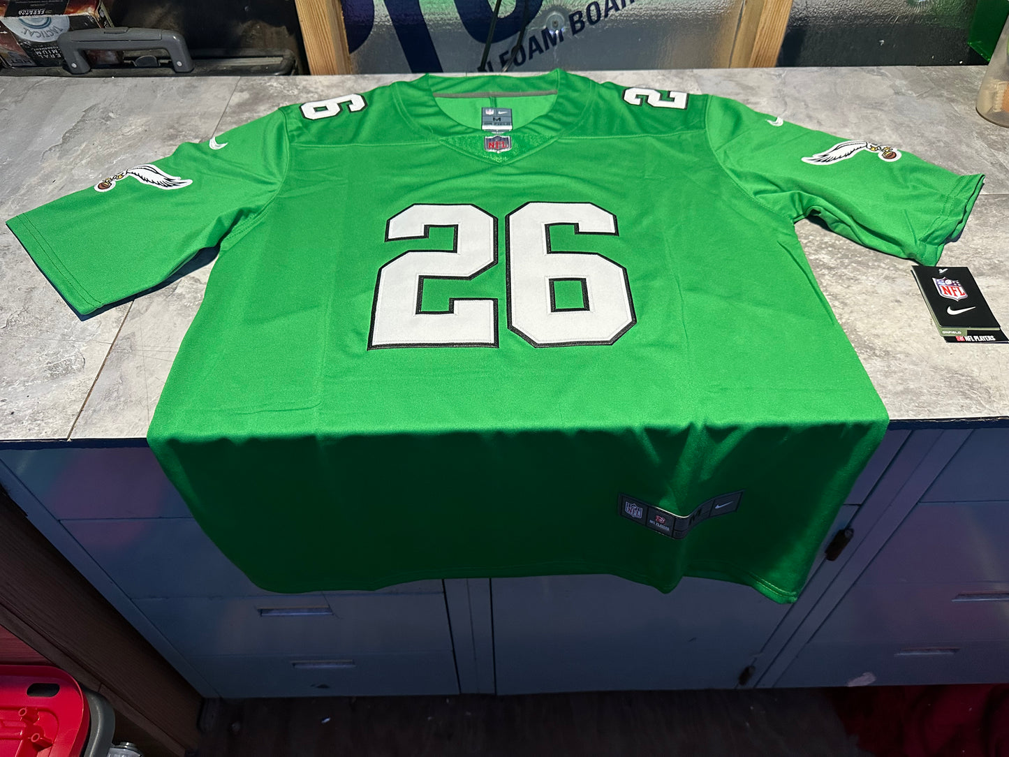 NWT Men's Medium Philadelphia Eagles Saquon Barkley Throwback Kelly Green Jersey