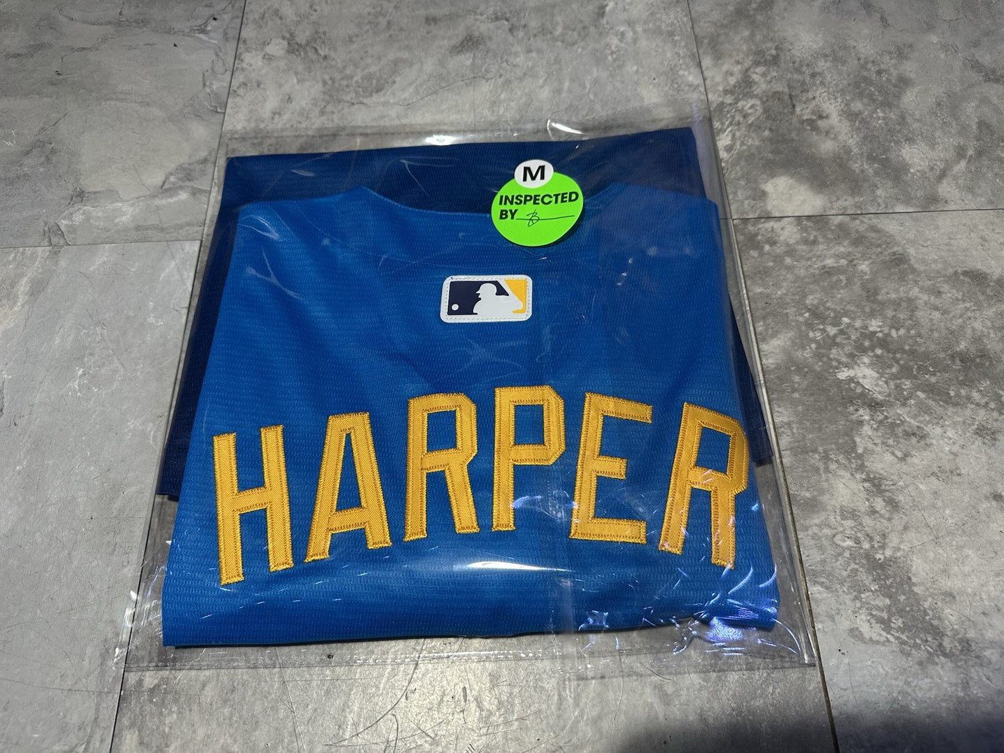NWT Medium Bryce Harper Philadelphia Phillies City Connect Jersey Size