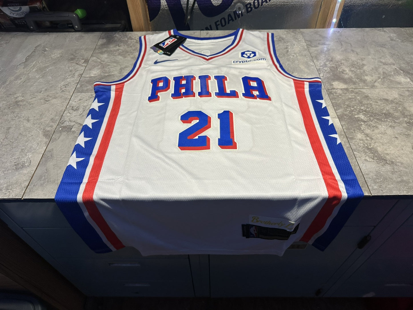 NWT Philadelphia 76ers Large White Joel Embiid Swingman Jersey Statement Edition