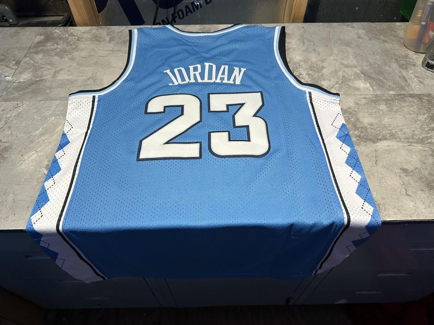 NWT Michael Jordan #23 North Carolina Elite Limited Jersey Blue XLarge
