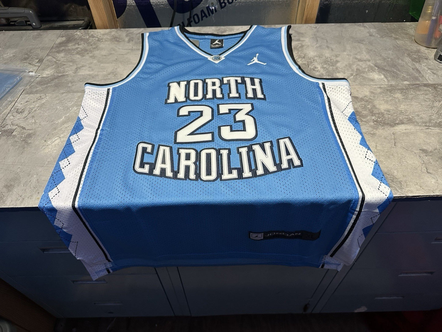 NWT Michael Jordan #23 North Carolina Elite Limited Jersey Blue XLarge