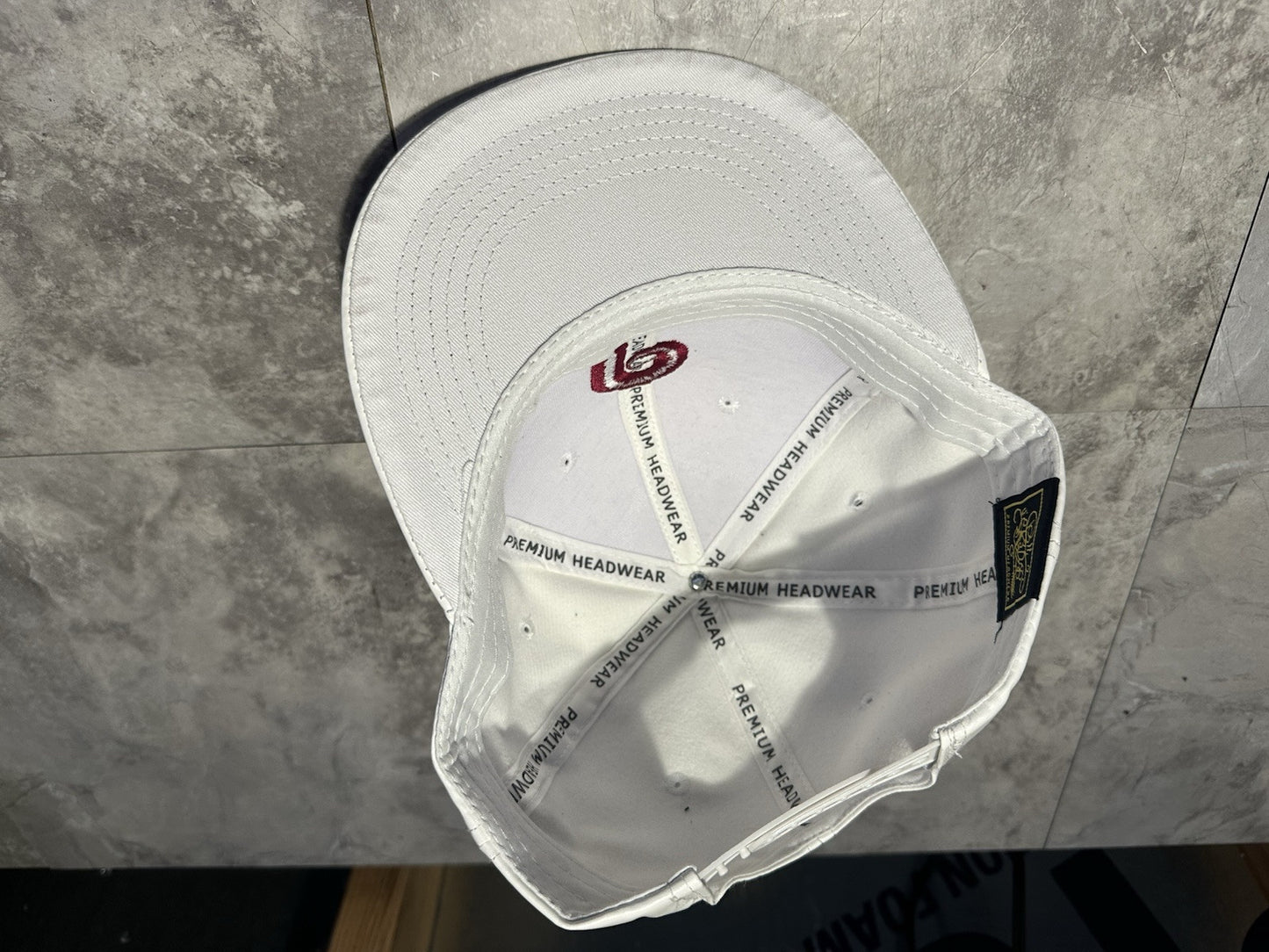 NWT Kipa Premium Philadelphia Phillies Throwback Leather White/ Red P