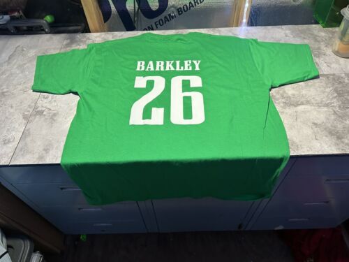 NWOT SAQUON BARKLEY PHILADELPHIA EAGLES RETRO KELLY GREEN Adult T-SHIRT