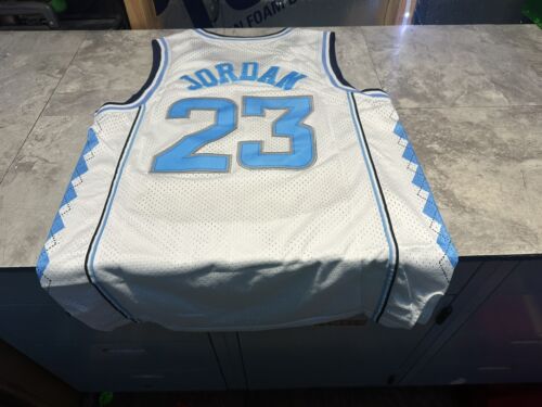 NWOT Small White North Carolina Tar Heels NCAA Michael Jordan #23 Basketball
