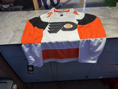 NWT Fanatics Large Philadelphia Flyers Owen Tippett Stadium Series Jersey