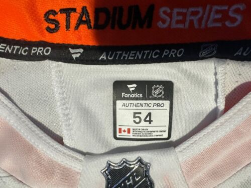 NWT Fanatics Philadelphia Flyers Owen Tippett Stadium Series Jersey Size XL