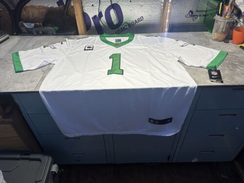 NWT Philadelphia Eagles Jalen Hurts White W/Kelly Green Jersey Size 5X