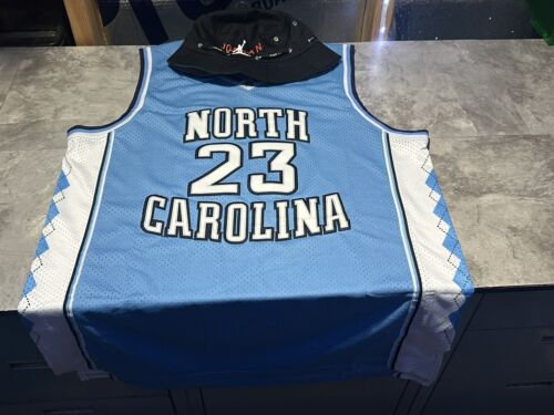 NWOT XL North Carolina Tar Heels NCAA Michael Jordan #23 Basketball Jersey