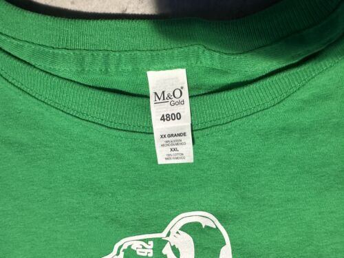 NWOT SAQUON BARKLEY PHILADELPHIA EAGLES RETRO KELLY GREEN Adult T-SHIRT