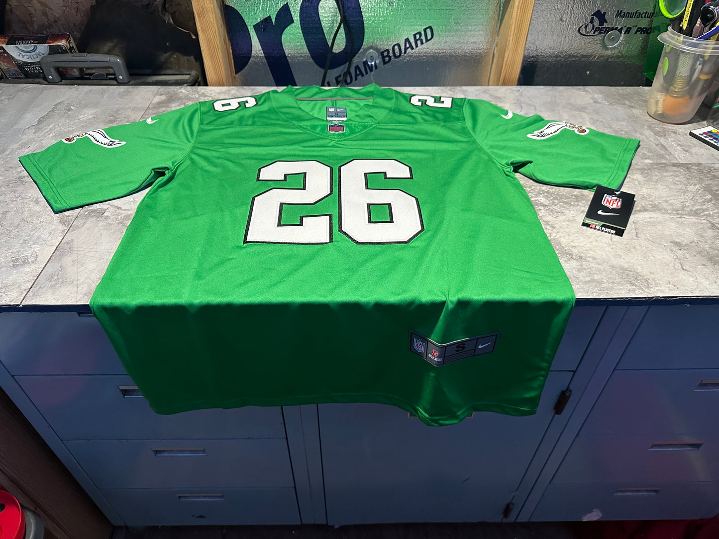 NWT Men’s Nike Saquon Barkley Kelly Green Jersey Small Eagles Throwback