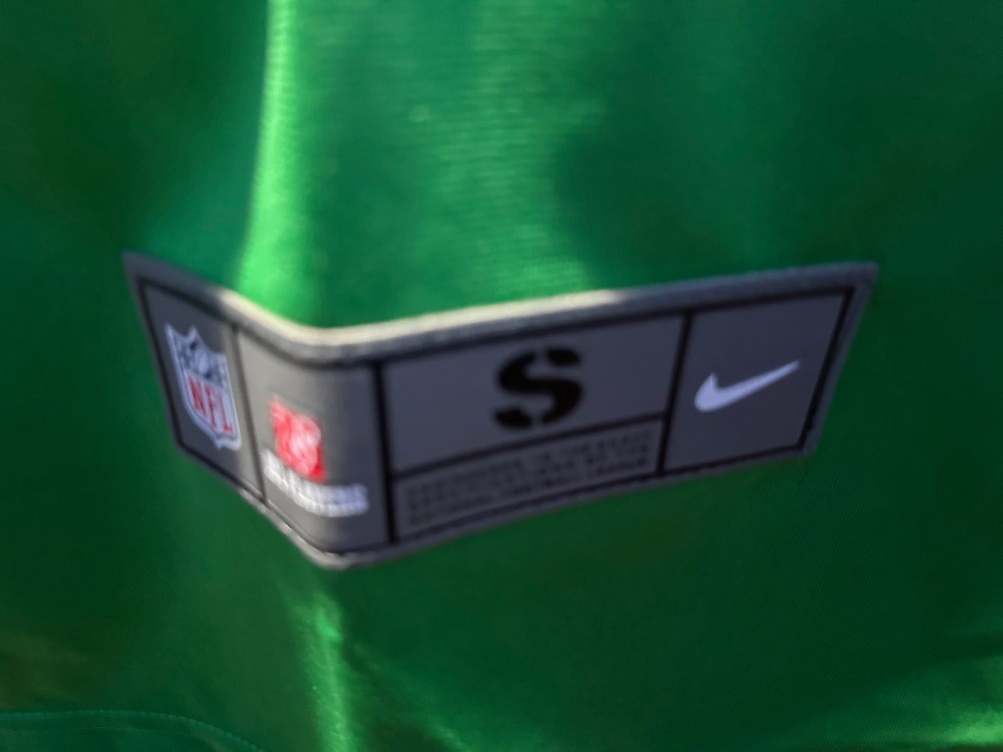 NWT Men’s Nike Saquon Barkley Kelly Green Jersey Small Eagles Throwback