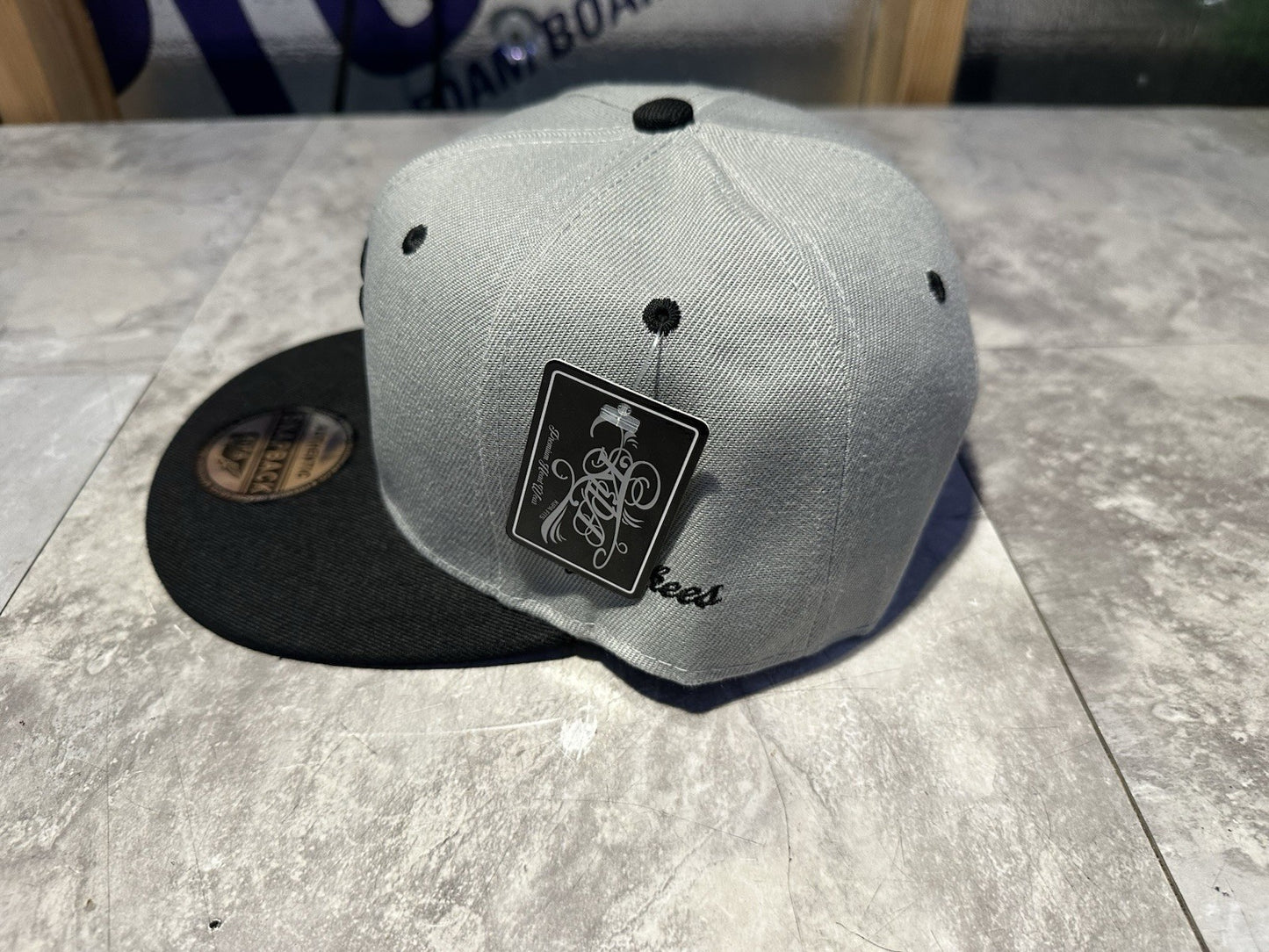 NWT Kipa Premium New York Yankees Gray/ Black NY/ Black Brim Hat Cap L