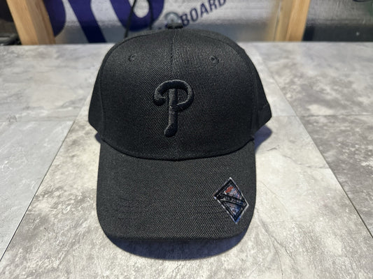NWT Kipa Premium Philadelphia Phillies Black/Black P Hat Cap Lid Curve
