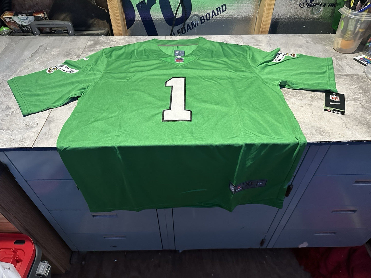 NWT Jalen Hurts Philadelphia Eagles Throwback Kelly Green Jersey Size